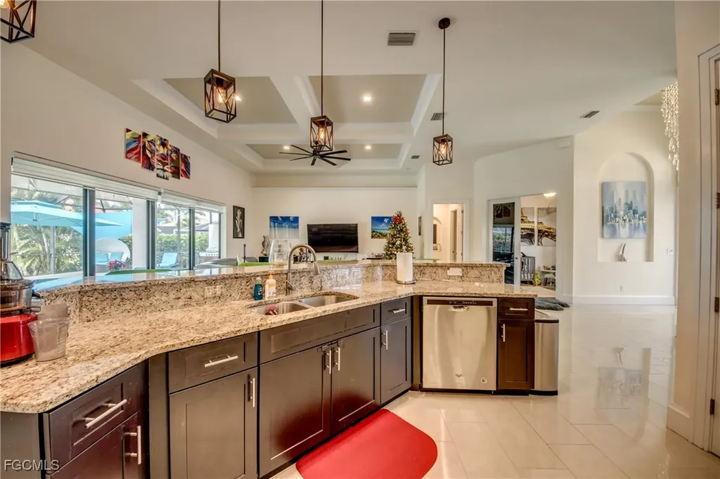 5322 Agualinda Boulevard Cape Coral FL 33914
