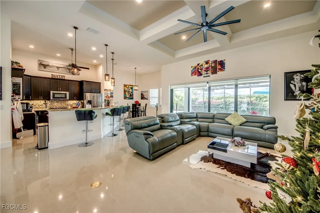 5322 Agualinda Boulevard Cape Coral FL 33914