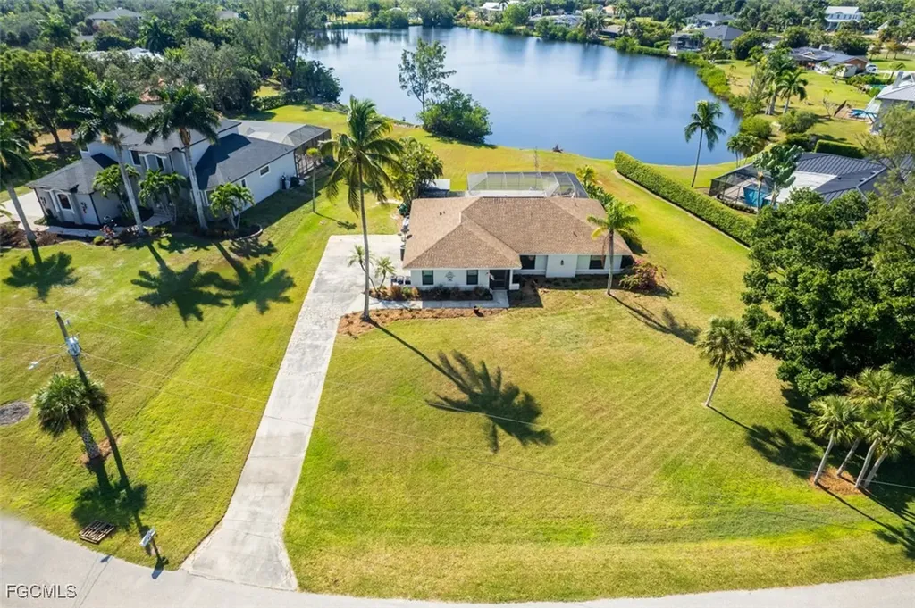 7275 Lake Drive Fort Myers FL 33908