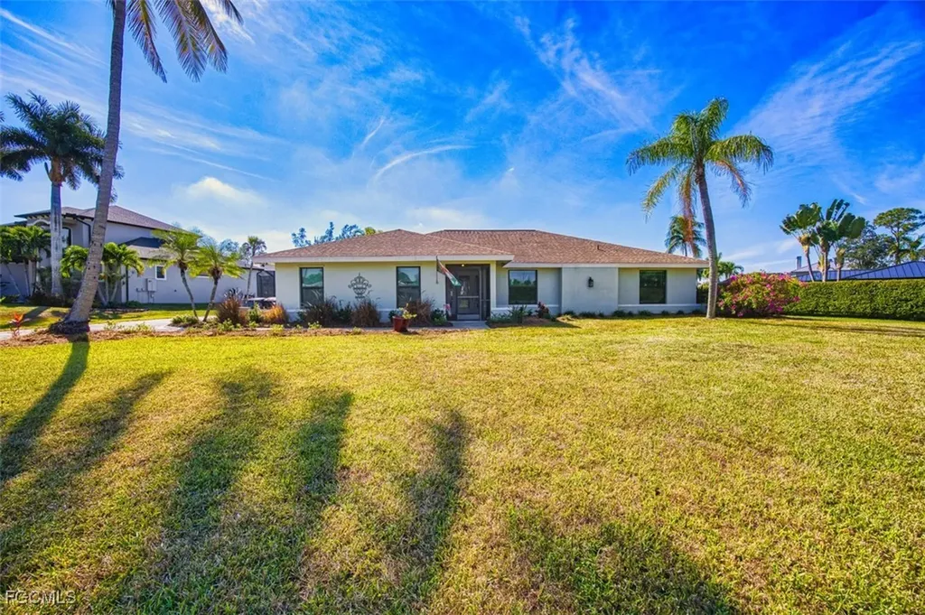 7275 Lake Drive Fort Myers FL 33908