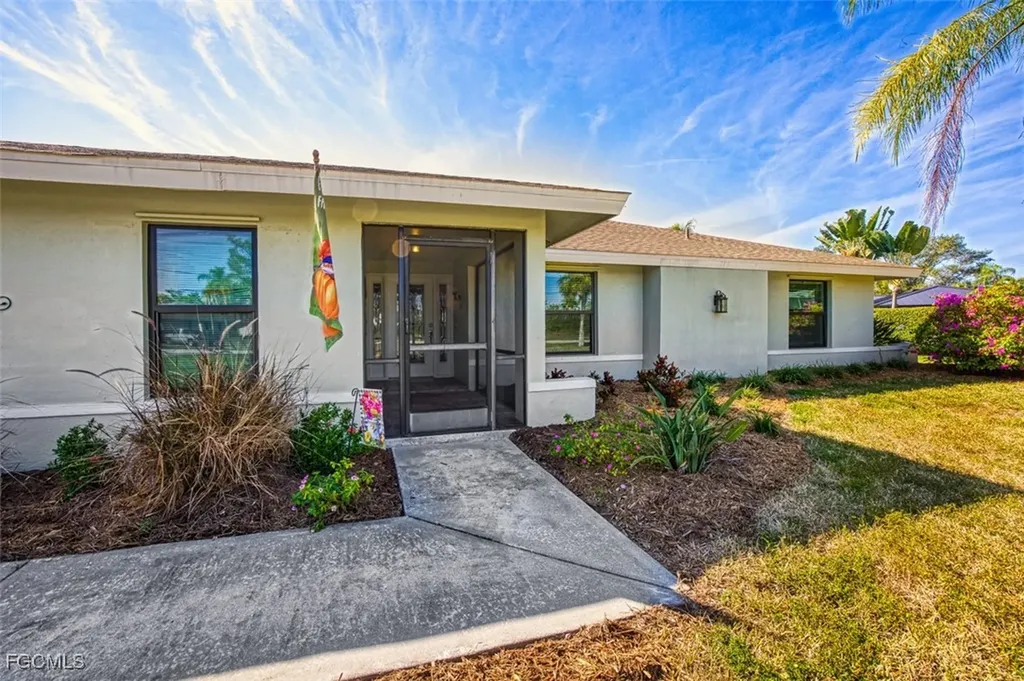 7275 Lake Drive Fort Myers FL 33908