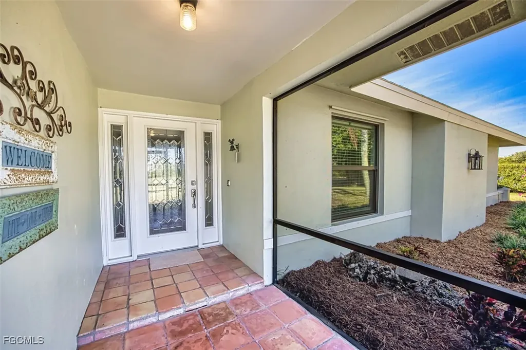 7275 Lake Drive Fort Myers FL 33908