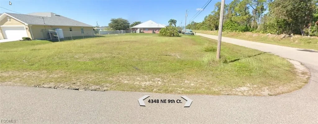4348 NE 9th Court Cape Coral FL 33909