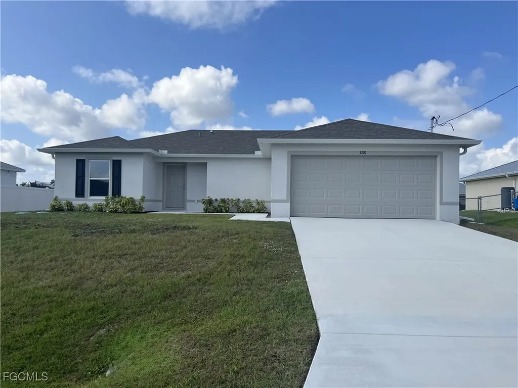 3218 NE 14th Place Cape Coral FL 33909