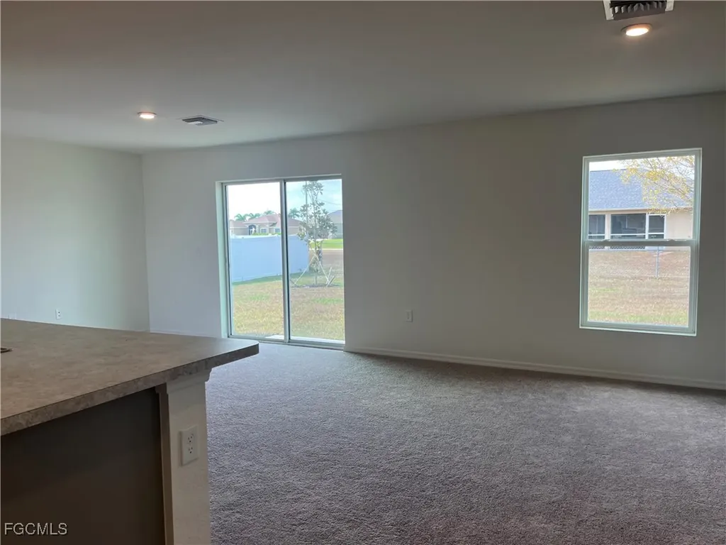 3218 NE 14th Place Cape Coral FL 33909