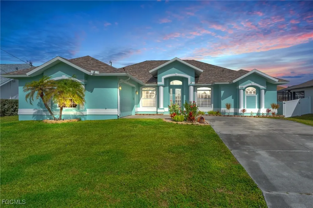 2705 SW 32nd Lane Cape Coral FL 33914