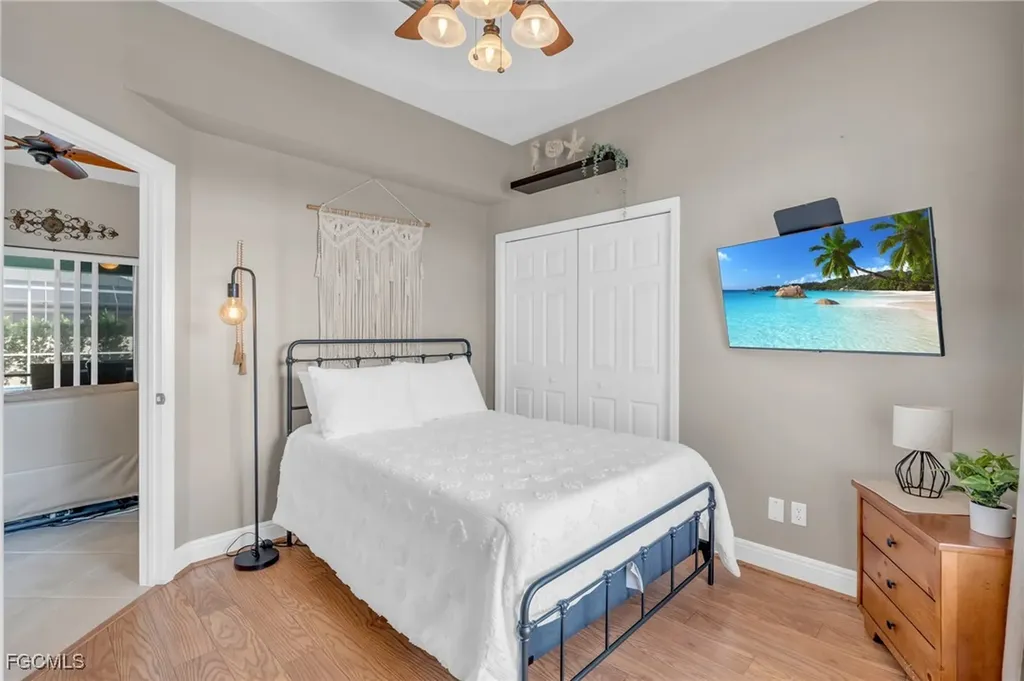 2705 SW 32nd Lane Cape Coral FL 33914