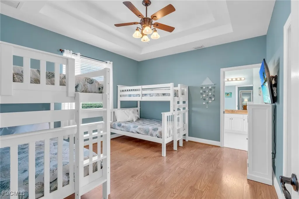 2705 SW 32nd Lane Cape Coral FL 33914
