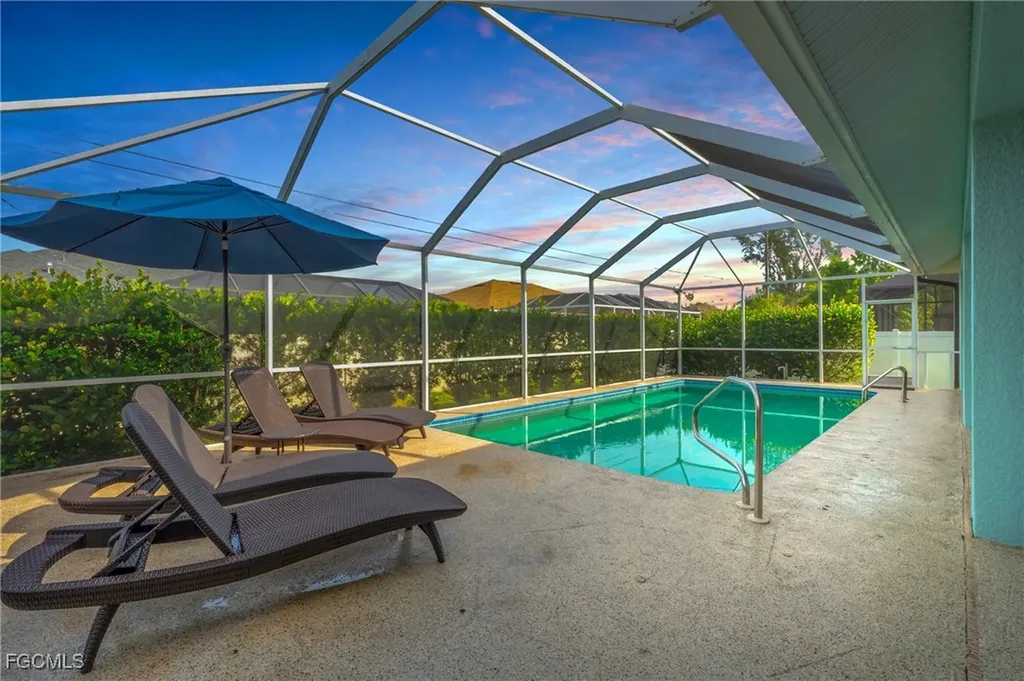 2705 SW 32nd Lane Cape Coral FL 33914