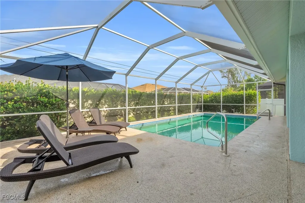2705 SW 32nd Lane Cape Coral FL 33914
