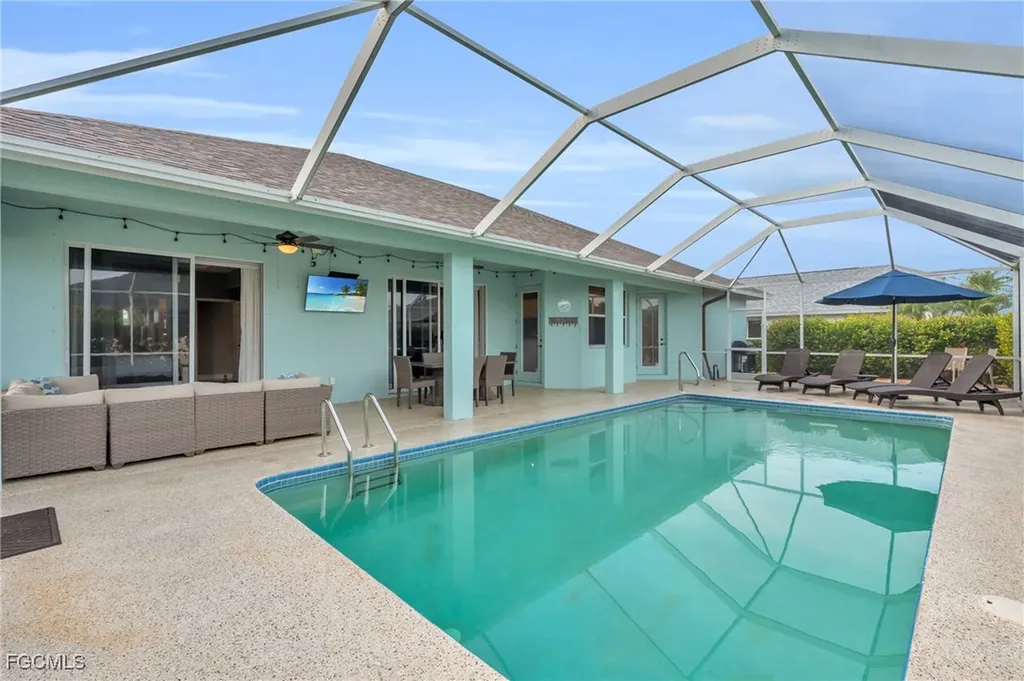 2705 SW 32nd Lane Cape Coral FL 33914