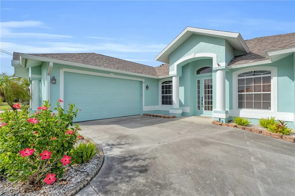 2705 SW 32nd Lane Cape Coral FL 33914