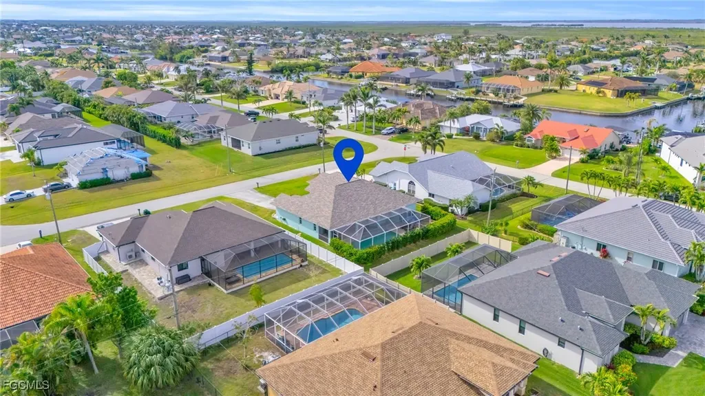2705 SW 32nd Lane Cape Coral FL 33914