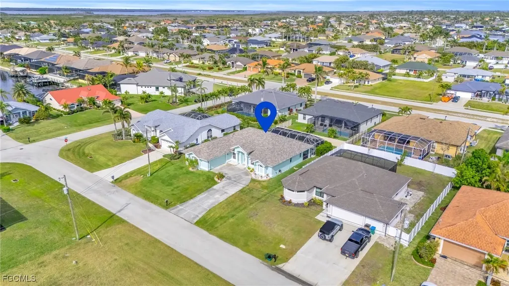2705 SW 32nd Lane Cape Coral FL 33914