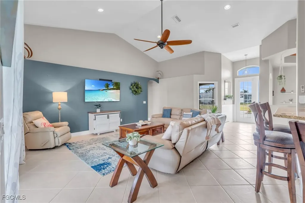 2705 SW 32nd Lane Cape Coral FL 33914
