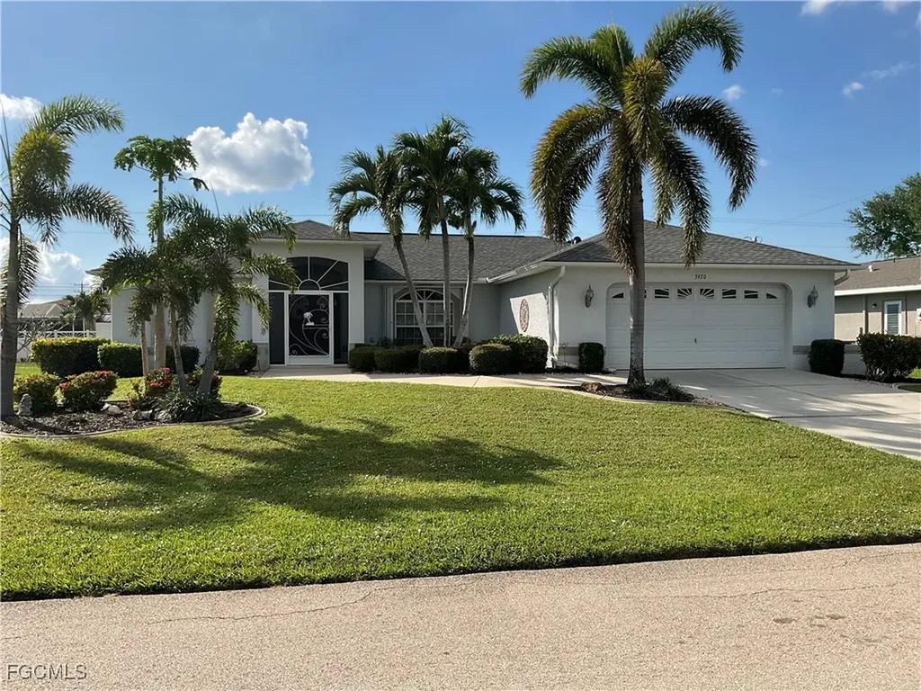 3920 SE 2nd Place Cape Coral FL 33904
