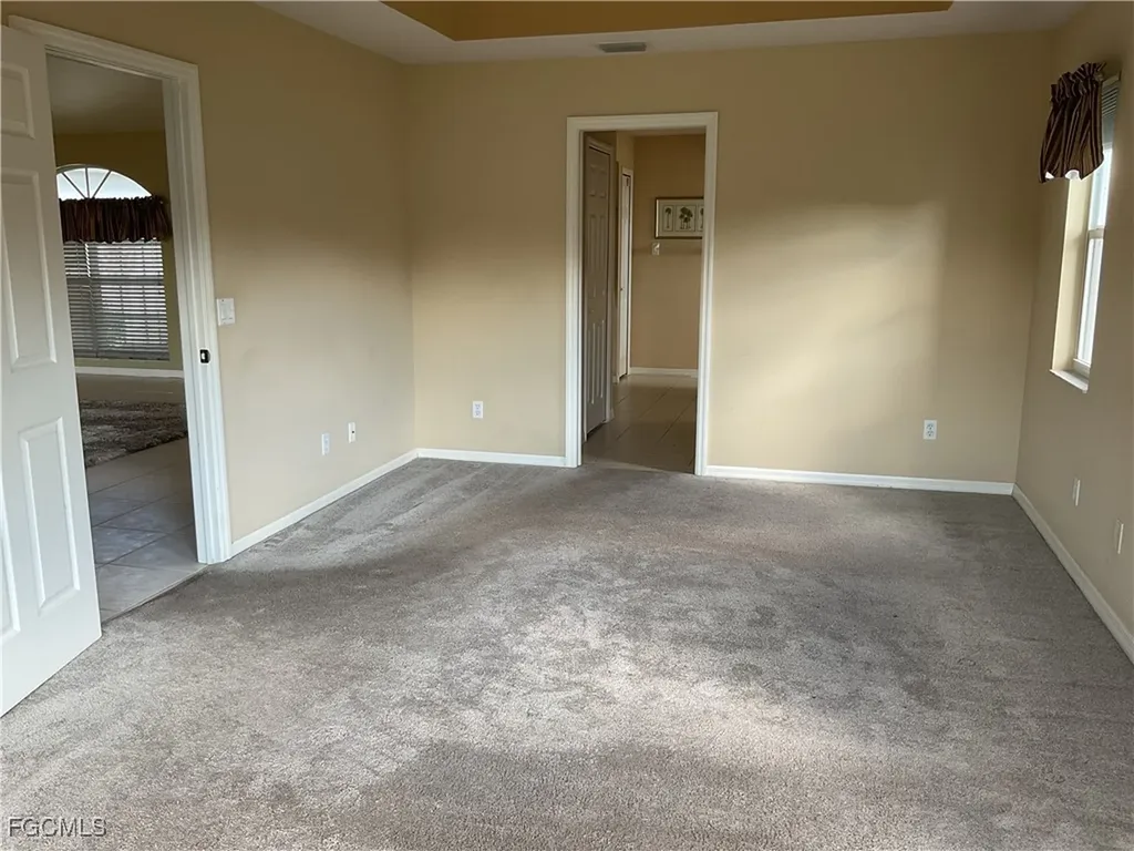 3920 SE 2nd Place Cape Coral FL 33904