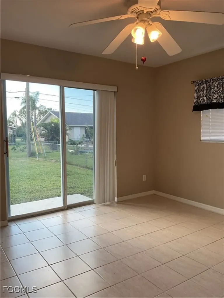 3920 SE 2nd Place Cape Coral FL 33904