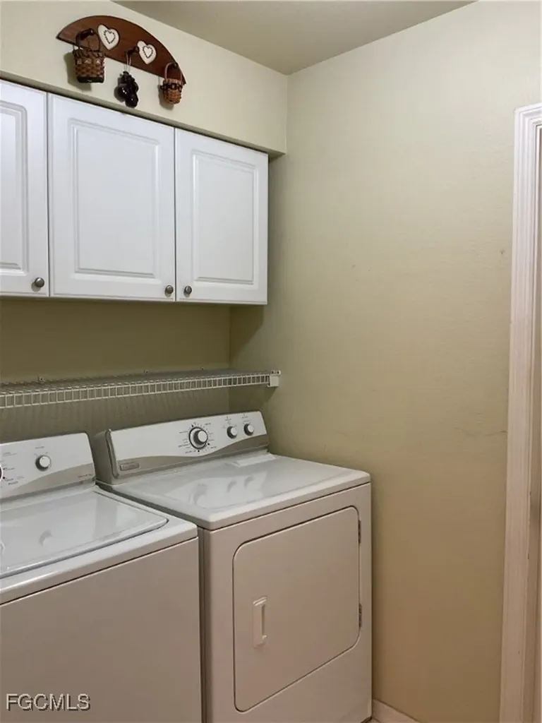 3920 SE 2nd Place Cape Coral FL 33904