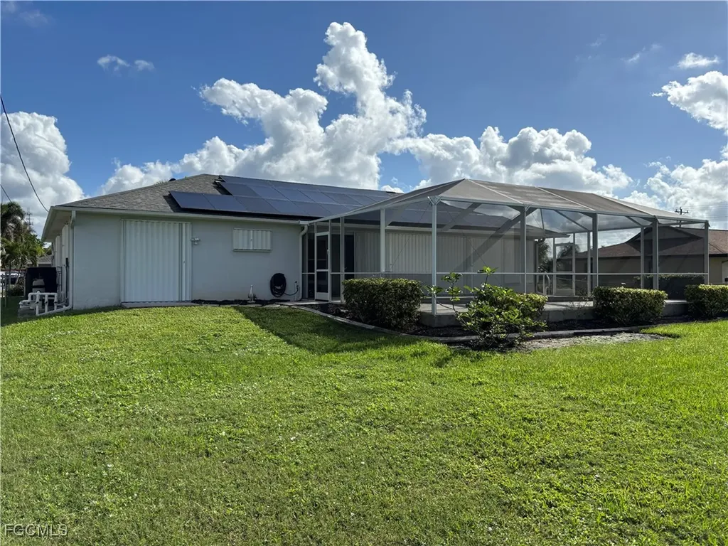 3920 SE 2nd Place Cape Coral FL 33904