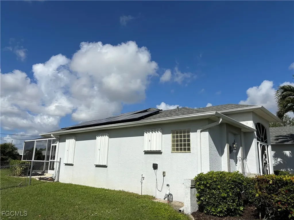 3920 SE 2nd Place Cape Coral FL 33904