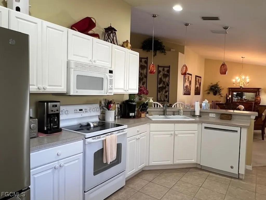 9618 Hemingway Lane Fort Myers FL 33913