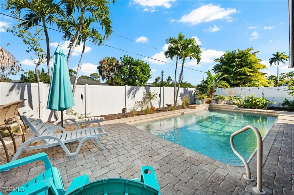 2451 Jasper Avenue Fort Myers FL 33907