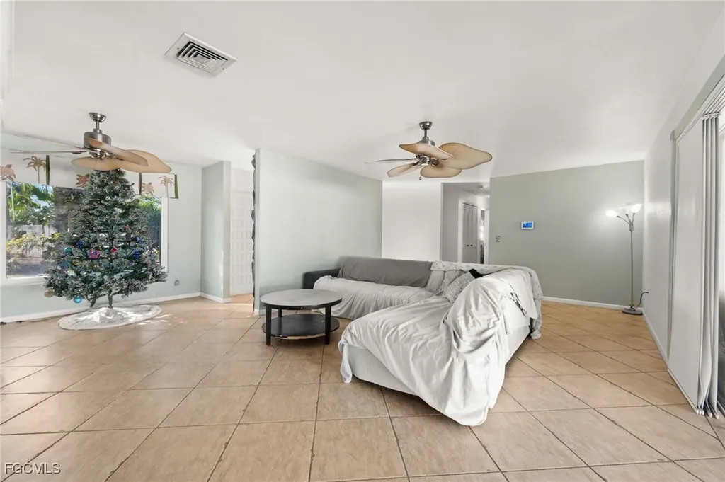 2451 Jasper Avenue Fort Myers FL 33907