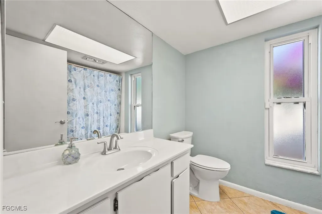 2451 Jasper Avenue Fort Myers FL 33907