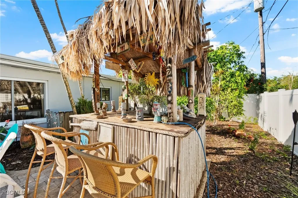 2451 Jasper Avenue Fort Myers FL 33907