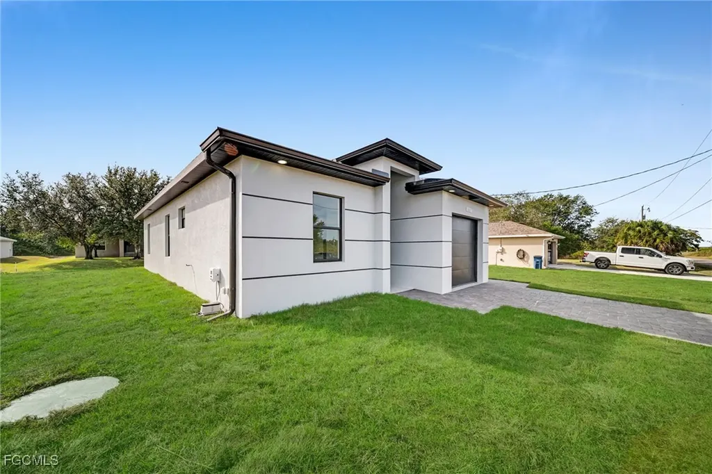 2607 57th Street W Lehigh Acres FL 33971