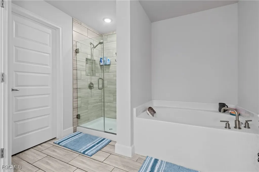 2021 NE 36th Terrace Cape Coral FL 33909