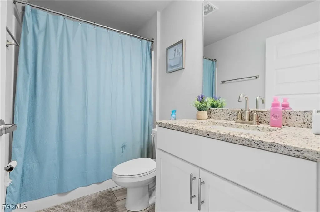 2021 NE 36th Terrace Cape Coral FL 33909