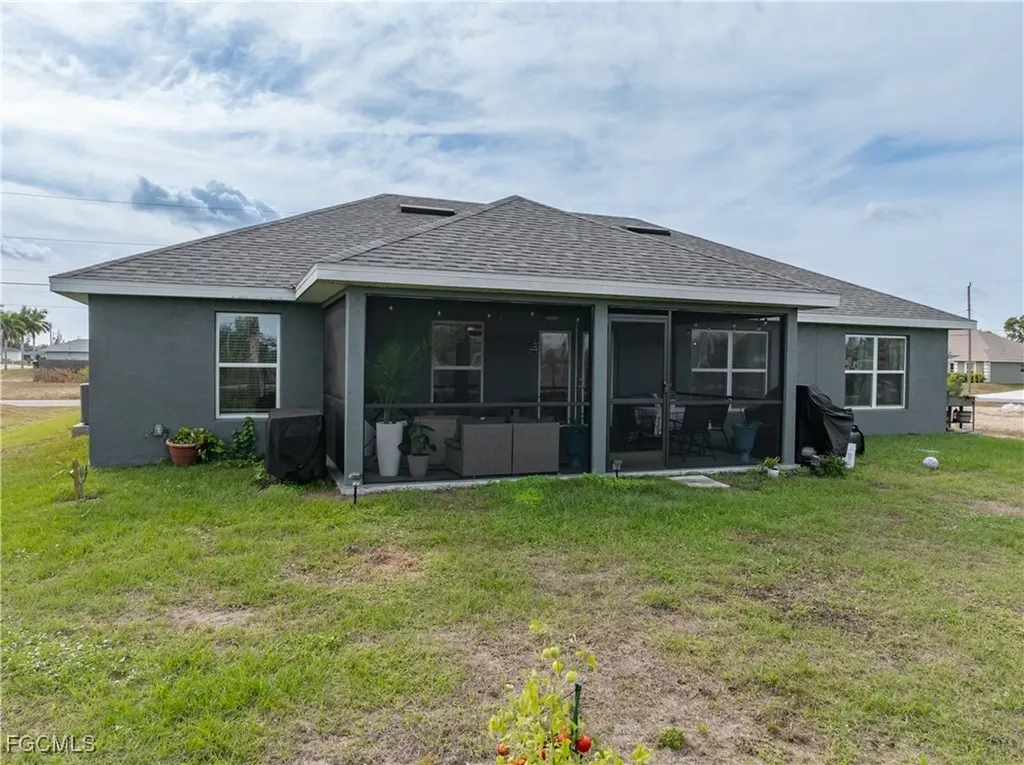 2021 NE 36th Terrace Cape Coral FL 33909