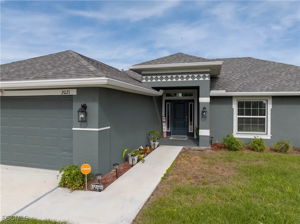 2021 NE 36th Terrace Cape Coral FL 33909