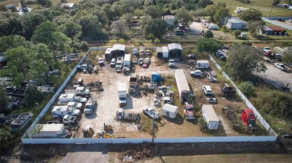 319 N Industrial Loop Labelle FL 33935