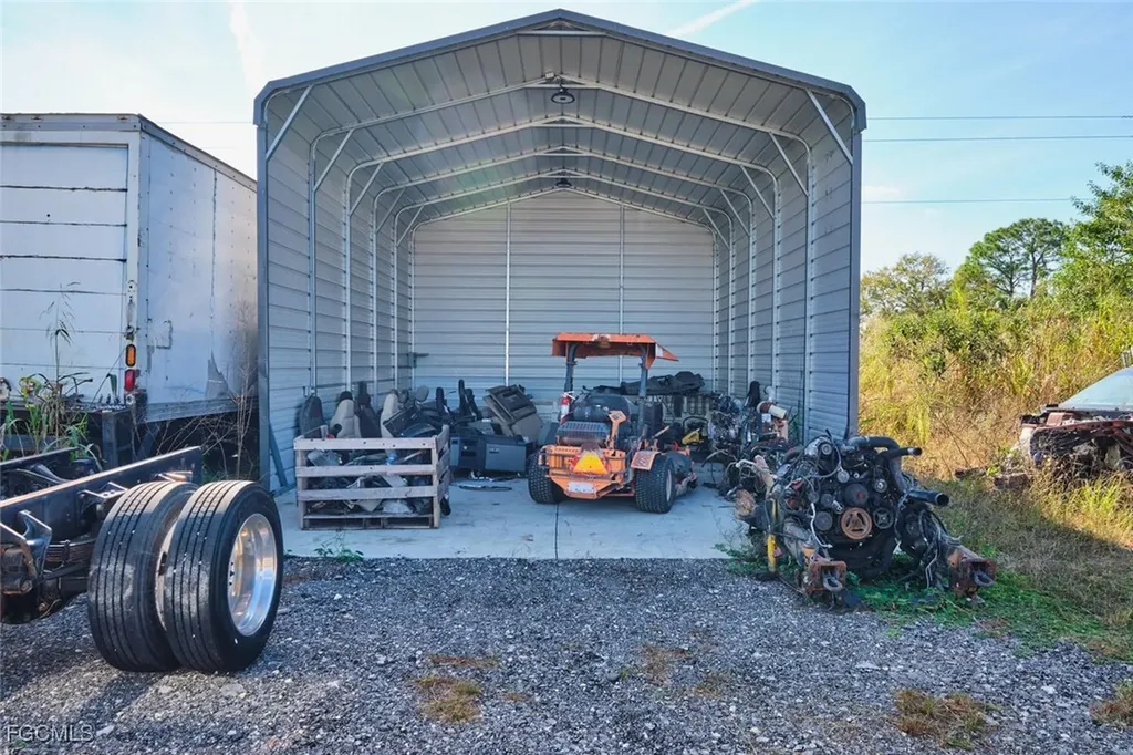 319 N Industrial Loop Labelle FL 33935