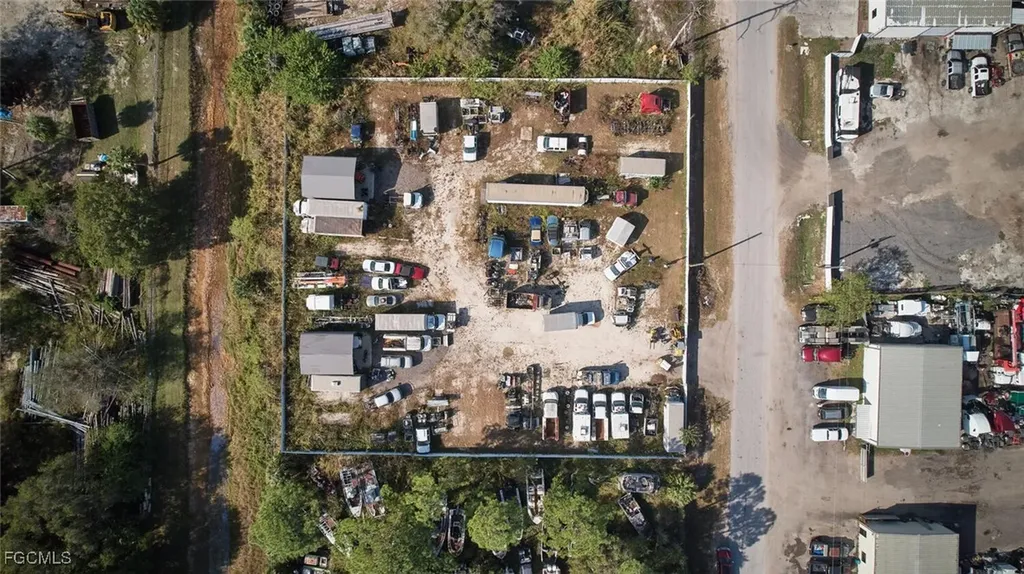 319 N Industrial Loop Labelle FL 33935