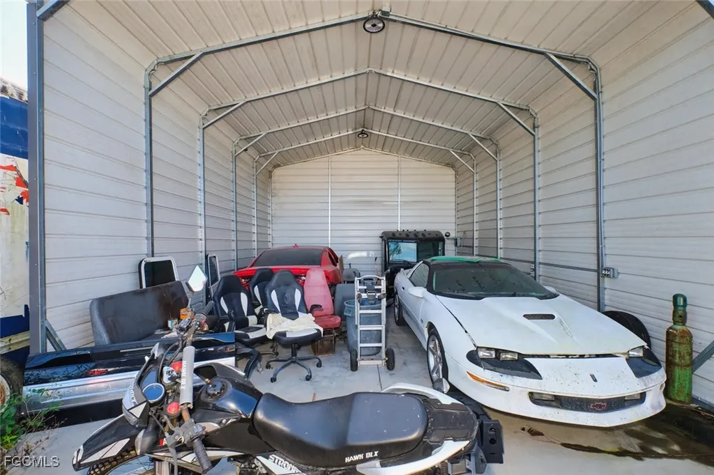 319 N Industrial Loop Labelle FL 33935