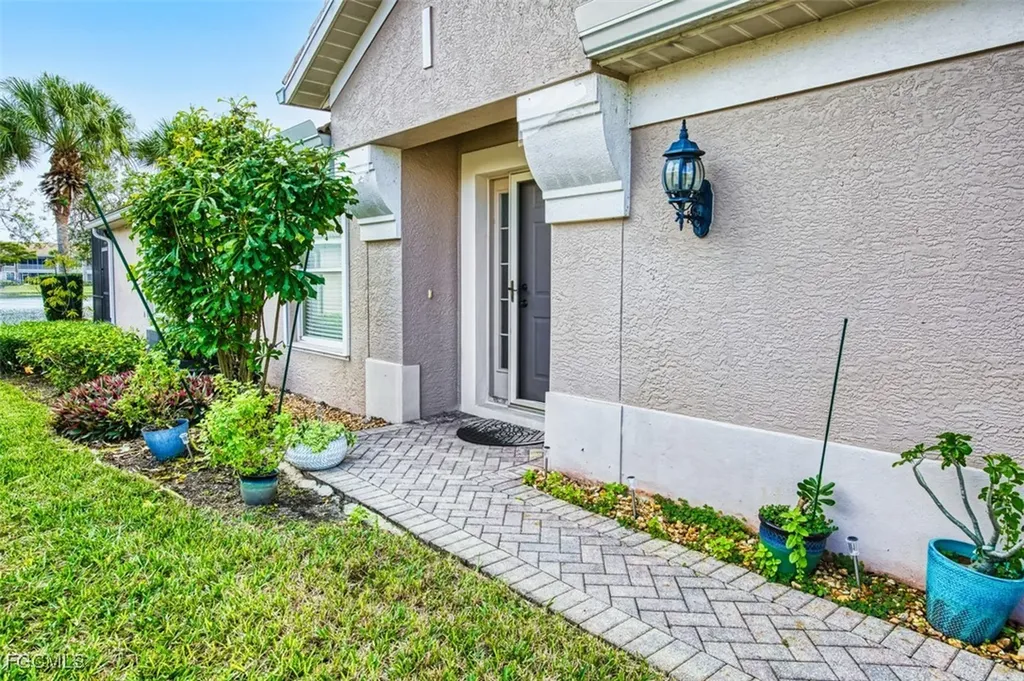 10017 Majestic Avenue Fort Myers FL 33913