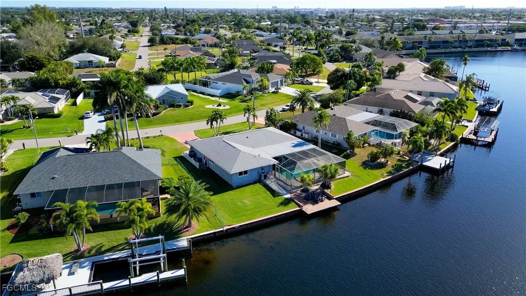 4532 SW 1st Place Cape Coral FL 33914