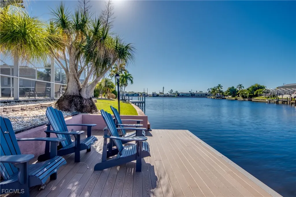 4532 SW 1st Place Cape Coral FL 33914