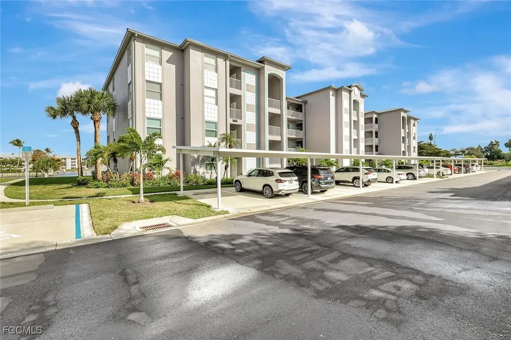 16595 Lake Circle Drive Fort Myers FL 33908