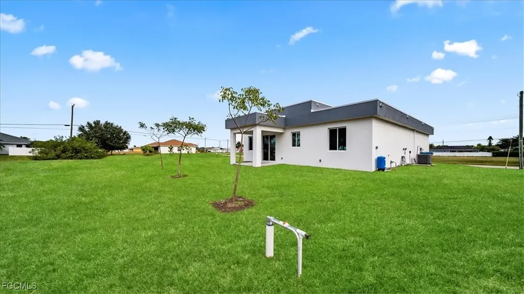 1222 Nelson Road N Cape Coral FL 33993