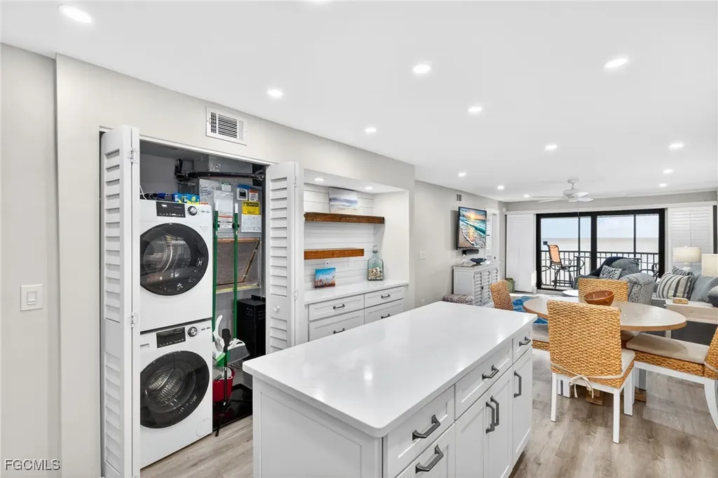 2230 Camino Del Mar Drive Sanibel FL 33957