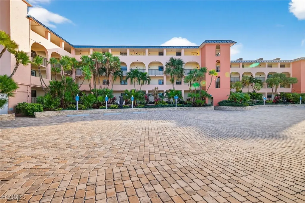 2230 Camino Del Mar Drive Sanibel FL 33957