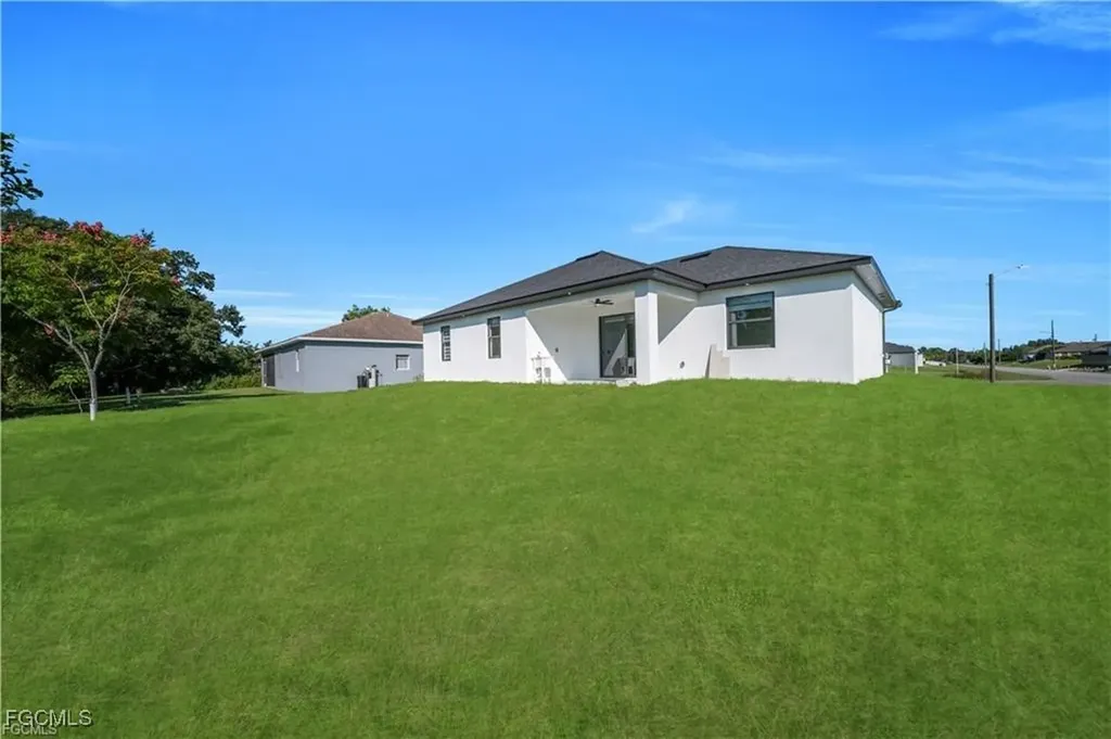 2601 14th Street SW Lehigh Acres FL 33976