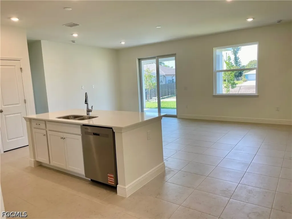 106 SW 21st Place Cape Coral FL 33991