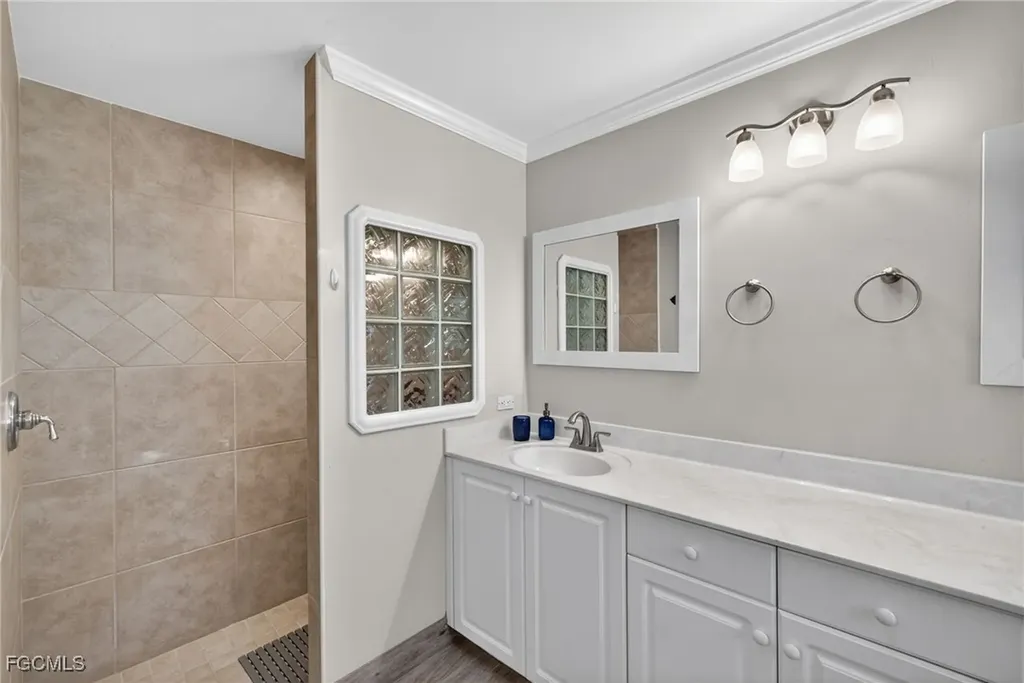 1738 NW 24th Place Cape Coral FL 33993