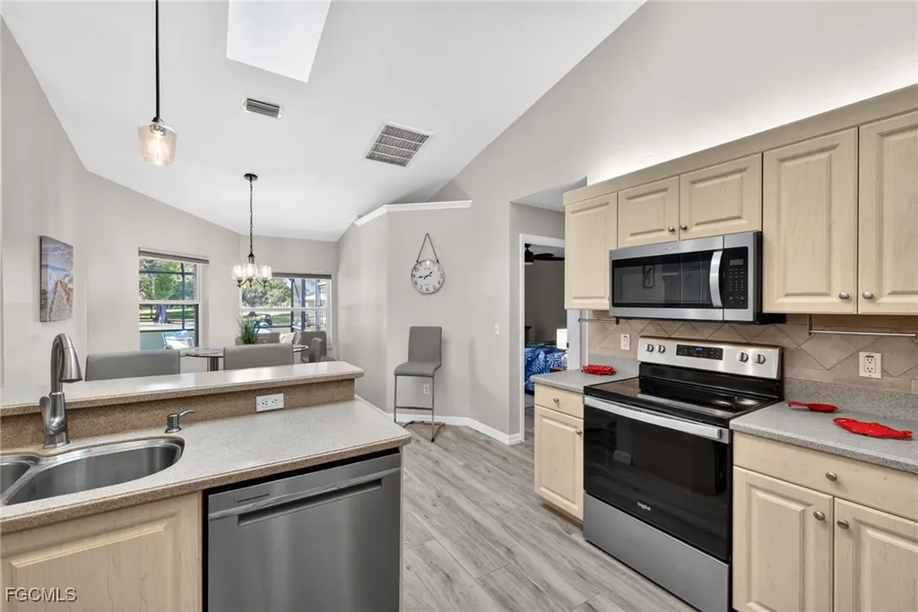 1738 NW 24th Place Cape Coral FL 33993